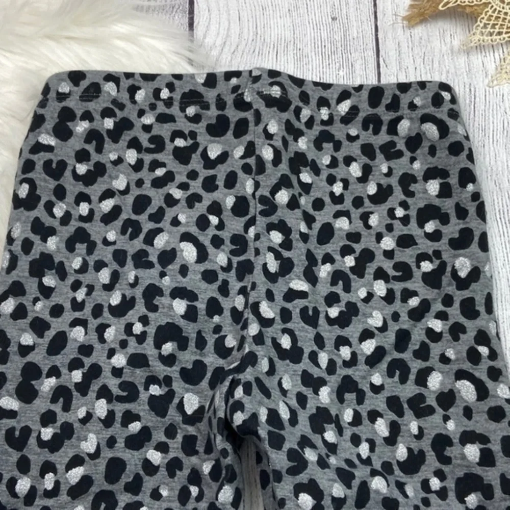 The Childrens Place Capri Legging Pants Girls‎ Size S Leopard Print Gray Black